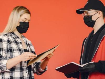 В Югорске для оперативной доставки Постановлений Роспотребнадзора создана специальная курьерская служба