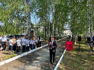 В Югорске-2 увековечили имена Героев, погибших в зоне СВО