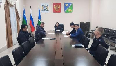 Нет ненависти и вражде!