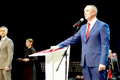 Алексей Харлов вступил в должность главы Югорска 