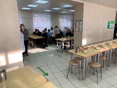 Родительcкая общественность проверила организацию питания в школах на соблюдение мер безопасности по нераспространению COVID-19