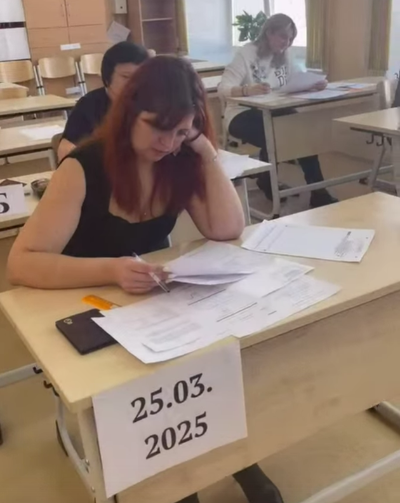 Родители выпускников сдали Единый государственный экзамен