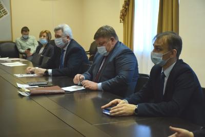 Андрей Бородкин поручил усилить контроль за соблюдением масочного режима