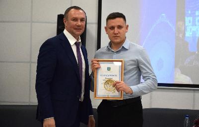 Наградили молодых и талантливых
