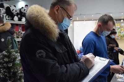 Сегодня прошла проверка соблюдения санитарных правил в торговых объектах