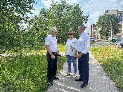 Депутаты Думы Югорска продолжают обходы своих избирательных округов