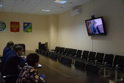 Губернатор Югры в прямом эфире обсудила с жителями состояние дорог региона