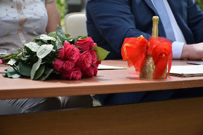 «Последний звонок» прозвучал для выпускников Югорска