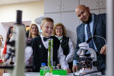 В Гимназии Югорска открылась цифровая лаборатория