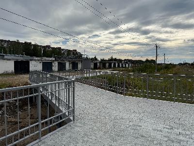 Завершён 2-й этап благоустройства наземного пешеходного перехода