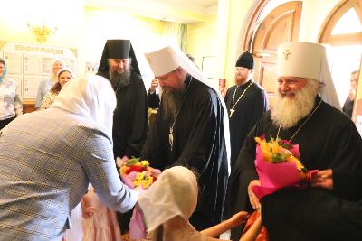 Югорск посетил управляющий делами Московской Патриархии митрополит Воскресенский Дионисий.