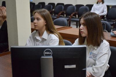 Ученики муниципального класса посетили городскую администрацию