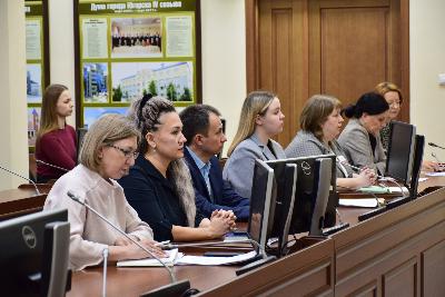 В администрации Югорска прошло заседание Координационного совета по реализации социальной политики в отношении граждан старшего поколения