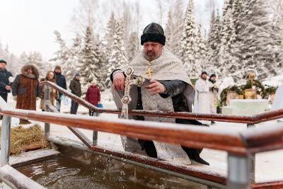 Югорчане отметили Крещение Господне