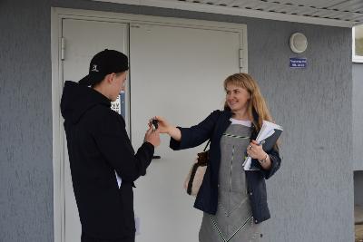  Сегодня ключи от квартиры получил ещё один совершеннолетний