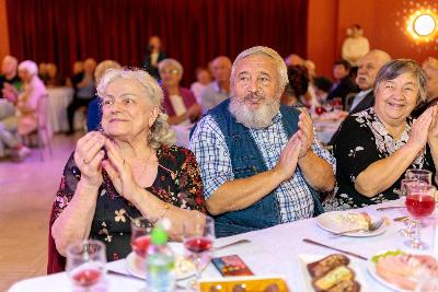 В Югорске провели праздник для ветеранов лесной промышленности