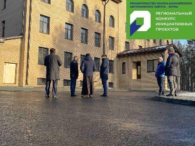 Благоустроена территория возле Духовно-просветительского центра 