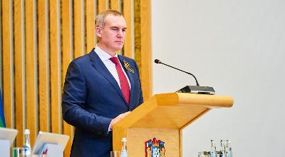 Губернатор Руслан Кухарук представил депутатам Югры отчет о результатах деятельности правительства региона за 2024 год