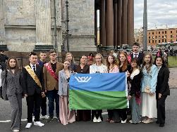 Югорчанка Ангелина Метель – на главном выпускном страны «Алые паруса»