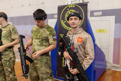 В Югорске прошёл военно-тактический турнир по лазертагу среди активистов и сторонников партии «Единая Россия»