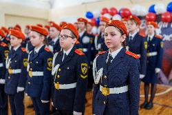 В школе №2 прошла торжественная церемония посвящения учащихся в кадеты