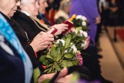 Ветеранам Югорска вручили юбилейные медали 