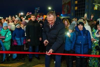 В Югорске после реконструкции открылся центральный городской сквер «Северное сияние»
