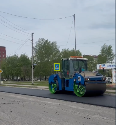 В Югорске продолжается ремонт дорог на улицах Железнодорожной и Лесозаготовителей
